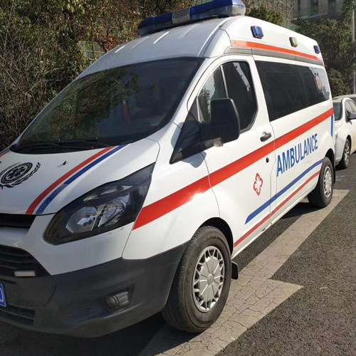 秀峰品质救护车出租,为您的健康出行负责