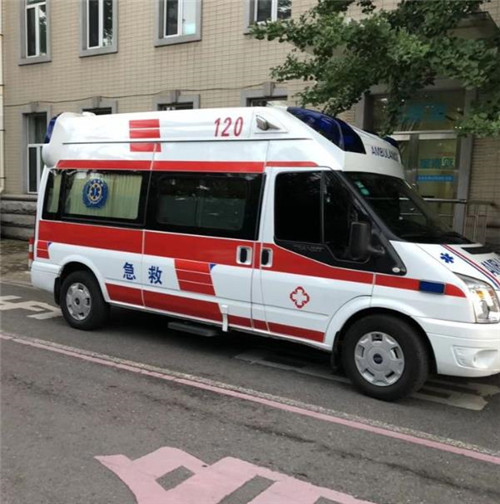 秀峰选择我们的救护车出租,开启安心转院之旅